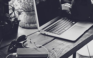 爱游戏体育官方在线-《粉丝互动：虚拟世界中的电竞粉丝节》，粉丝互动游戏有哪些